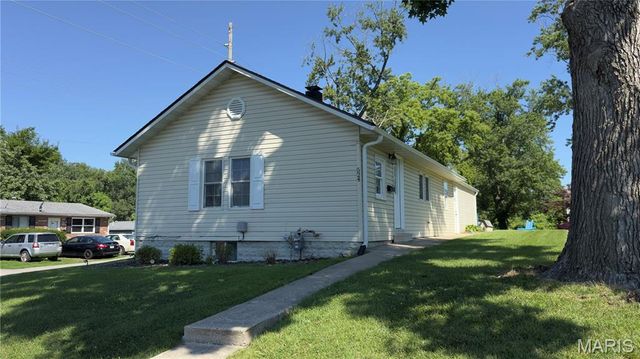 524 5th Street, Bethalto, IL 62010