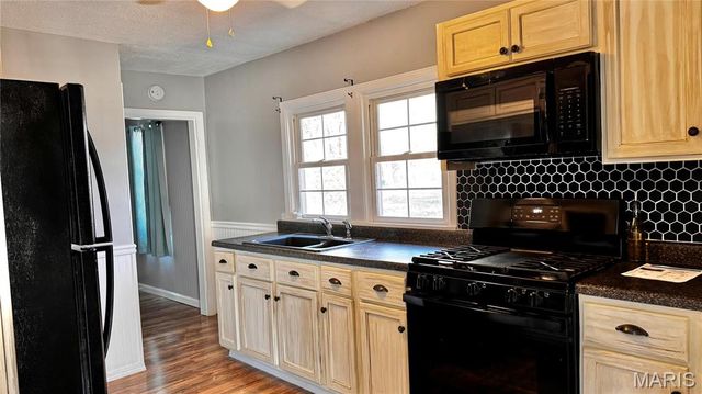 524 5th Street, Bethalto, IL 62010