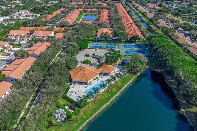 8653 Via Reale 49u, Boca Raton, FL 33496