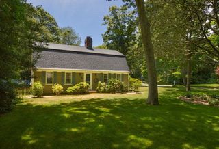 2 Jonathan Ln, Sandwich, MA 02563