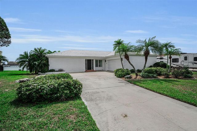 11566 47TH AVENUE N, St Petersburg, FL 33708