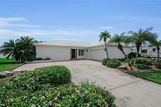 11566 47TH AVENUE N, St Petersburg, FL 33708