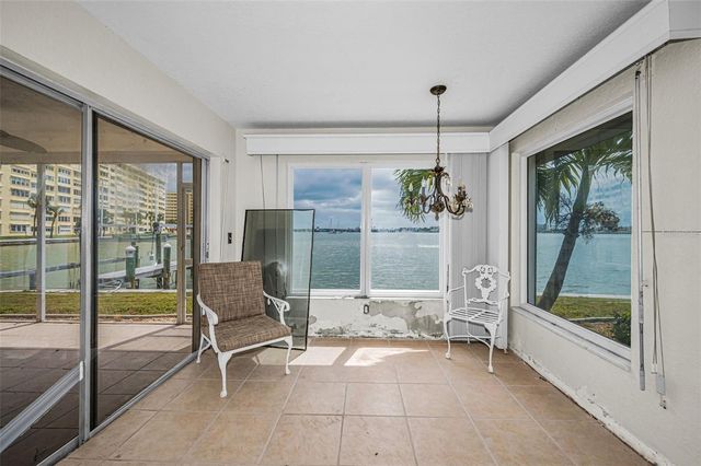 11566 47TH AVENUE N, St Petersburg, FL 33708