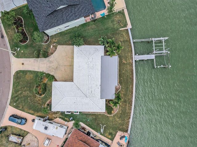 11566 47TH AVENUE N, St Petersburg, FL 33708