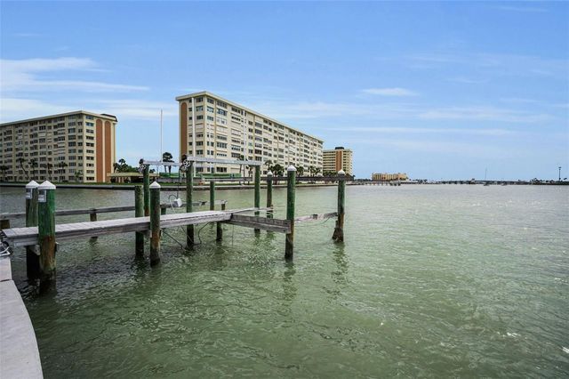 11566 47TH AVENUE N, St Petersburg, FL 33708