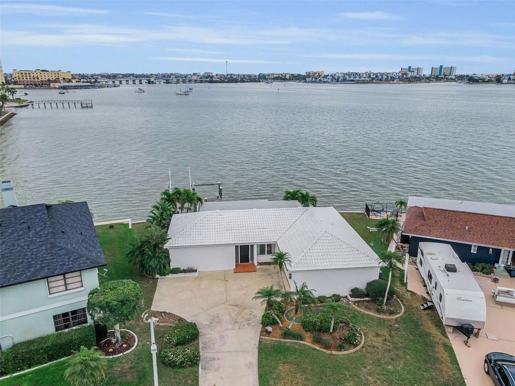 11566 47TH AVENUE N, St Petersburg, FL 33708