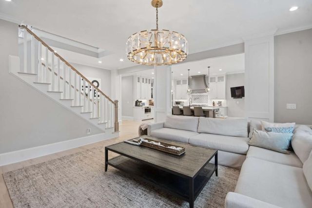 2561 Thompson Road NE, Brookhaven, GA 30319