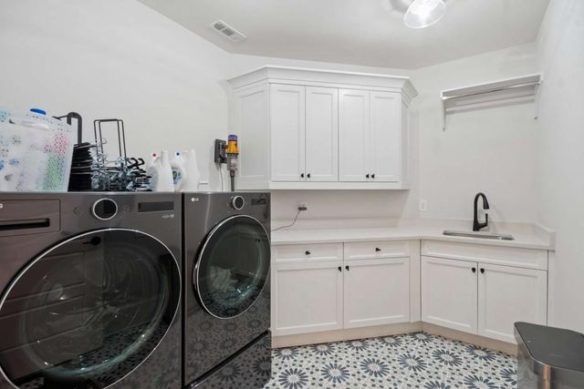 2561 Thompson Road NE, Brookhaven, GA 30319