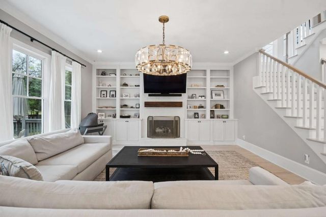 2561 Thompson Road NE, Brookhaven, GA 30319