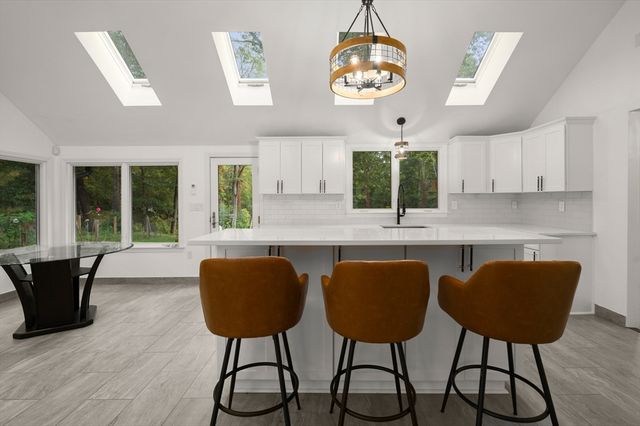 105 Georgetown Rd, Boxford, MA 01921