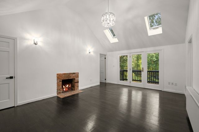 105 Georgetown Rd, Boxford, MA 01921
