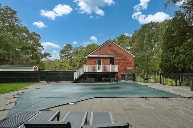 105 Georgetown Rd, Boxford, MA 01921