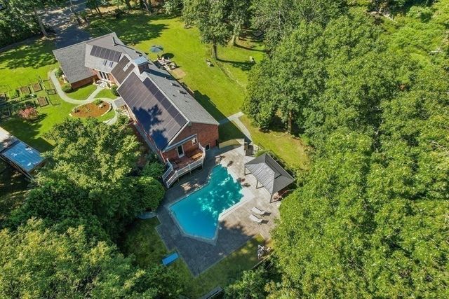 105 Georgetown Rd, Boxford, MA 01921