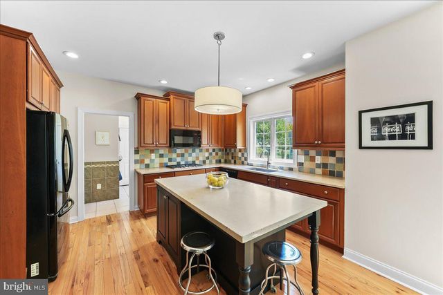 121 HADLEYS MILL RD, Kennett Square, PA 19348