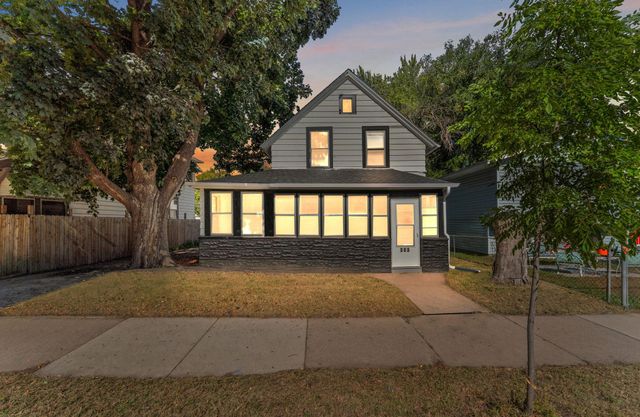 303 Cesar Chavez Street, Saint Paul, MN 55107