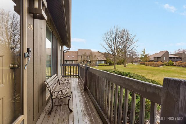 29 Westgate Drive, Edison, NJ 08820