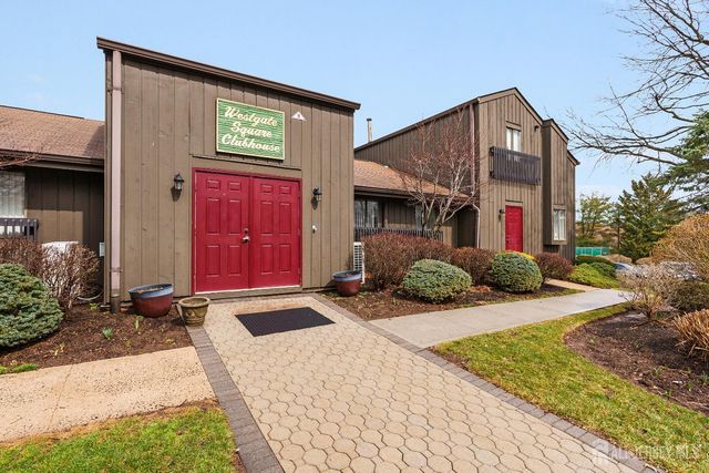 29 Westgate Drive, Edison, NJ 08820