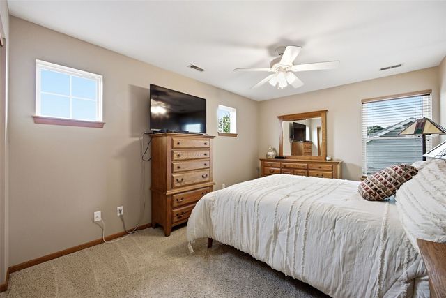 3018 27th Street SW, Cedar Rapids, IA 52404
