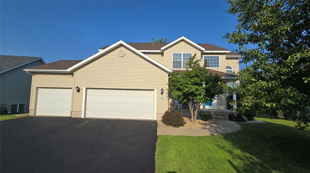 3018 27th Street SW, Cedar Rapids, IA 52404