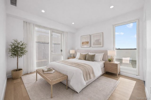 150-02 Northern Boulevard 3A, Flushing, NY 11354