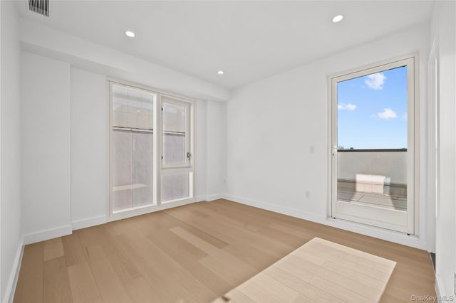 150-02 Northern Boulevard 3A, Flushing, NY 11354