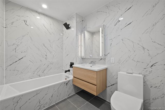 150-02 Northern Boulevard 3A, Flushing, NY 11354