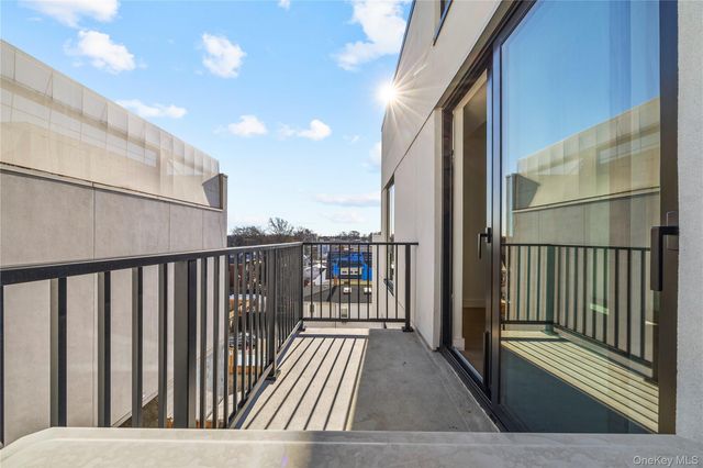 150-02 Northern Boulevard 3A, Flushing, NY 11354