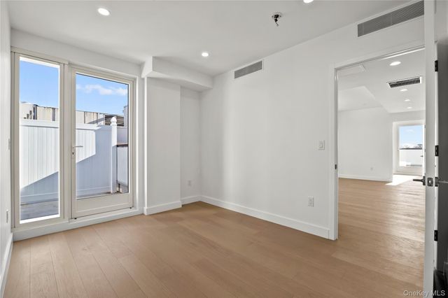 150-02 Northern Boulevard 3A, Flushing, NY 11354