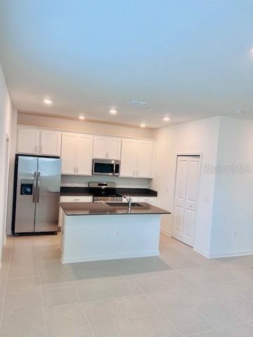 2639 CANDIED APPLE ALLEY, Kissimmee, FL 34744