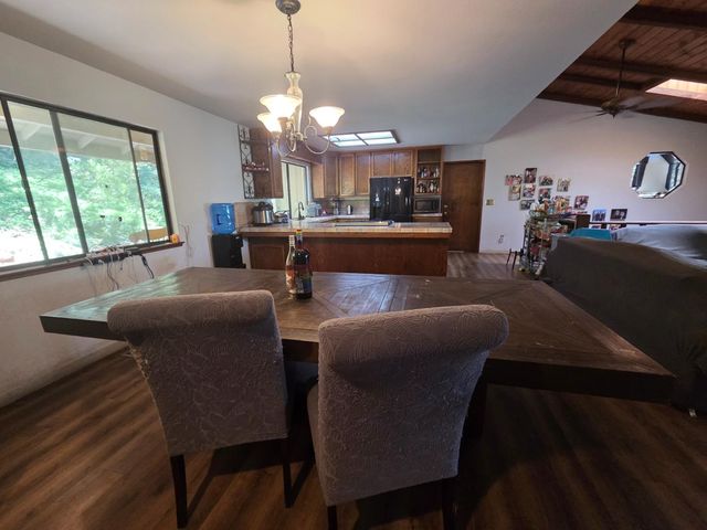 595 Valley Ridge Ct, Auburn, CA 95603