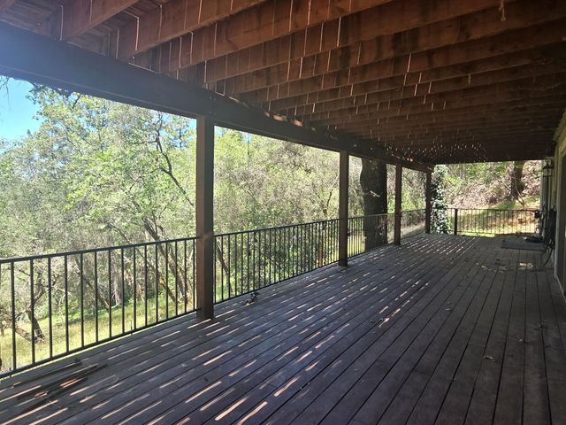 595 Valley Ridge Ct, Auburn, CA 95603