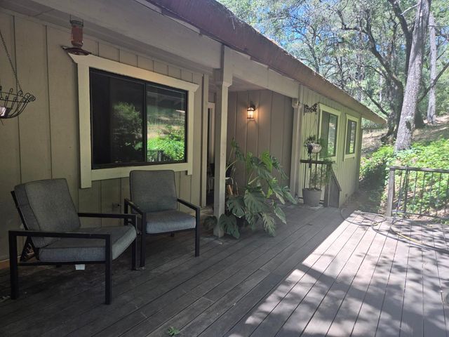 595 Valley Ridge Ct, Auburn, CA 95603