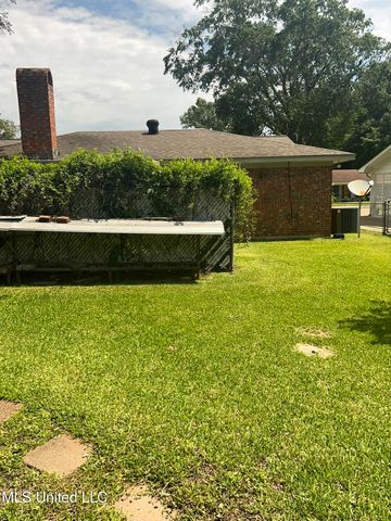 102 Earhart Drive, Natchez, MS 39120