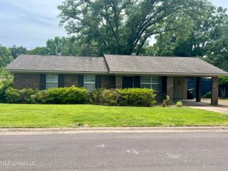 102 Earhart Drive, Natchez, MS 39120