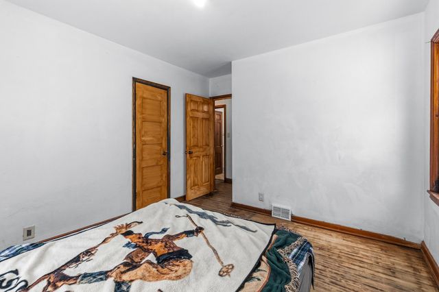 1822 Nevada Avenue E, Saint Paul, MN 55119