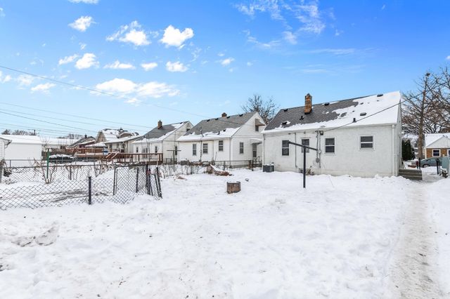 1822 Nevada Avenue E, Saint Paul, MN 55119