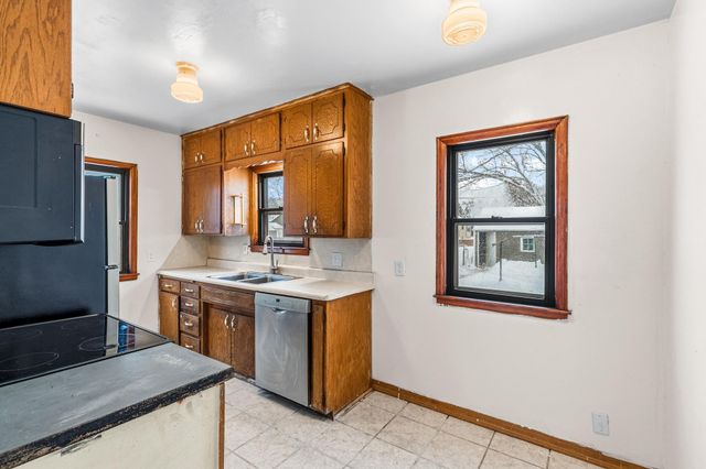 1822 Nevada Avenue E, Saint Paul, MN 55119