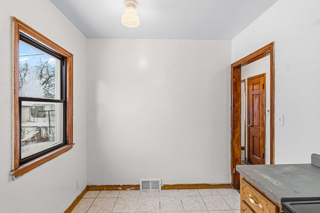 1822 Nevada Avenue E, Saint Paul, MN 55119