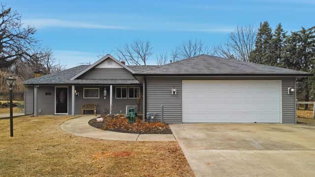 1307 Sinnissippi Park Road, Sterling, IL 61081