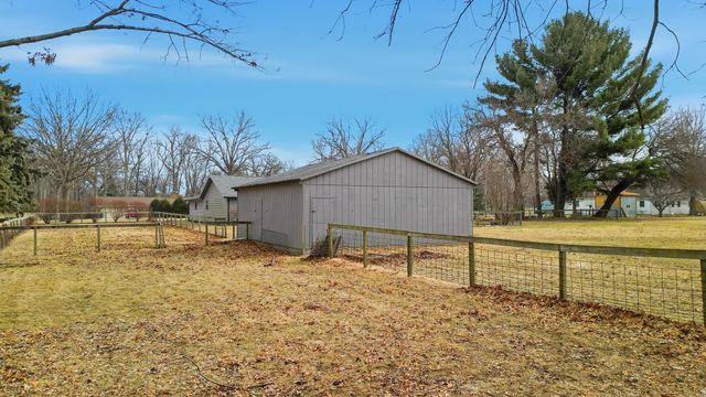 1307 Sinnissippi Park Road, Sterling, IL 61081
