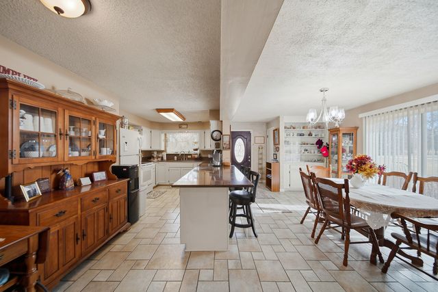 1307 Sinnissippi Park Road, Sterling, IL 61081