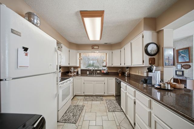 1307 Sinnissippi Park Road, Sterling, IL 61081