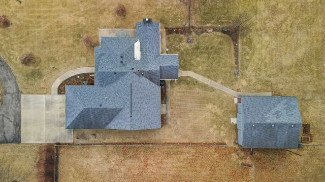 1307 Sinnissippi Park Road, Sterling, IL 61081