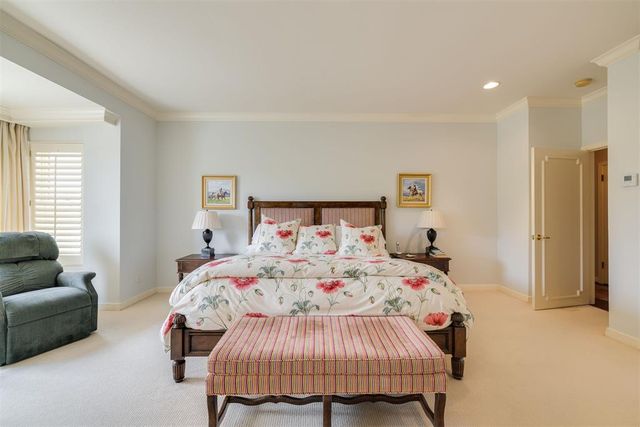 1114 Sherwood Lane B-2, Nichols Hills, OK 73116