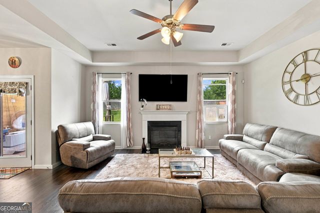 3503 Stonebranch Lane, Loganville, GA 30052
