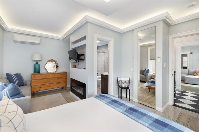 28 Weaver Avenue, Newport, RI 02840