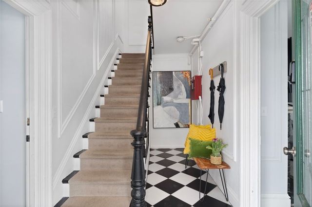 28 Weaver Avenue, Newport, RI 02840