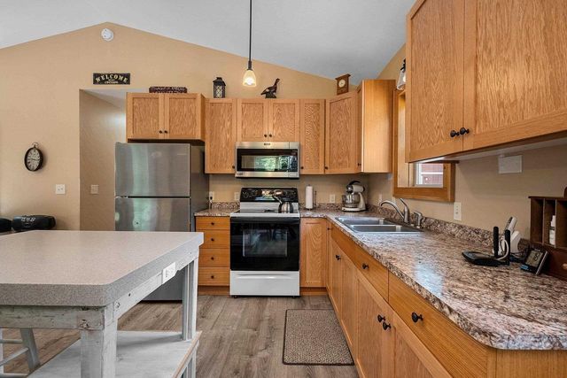 W6380 COUNTY RD K, Amberg, WI 54102