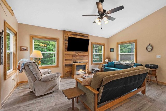 W6380 COUNTY RD K, Amberg, WI 54102