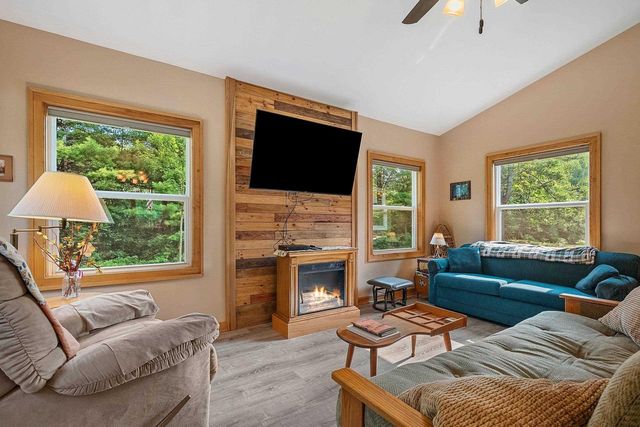 W6380 COUNTY RD K, Amberg, WI 54102